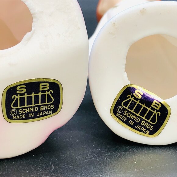 Vintage Schmid Bros Kissing Angel Figurines: 60s Kitsch Christmas Decor - Picture 9 of 11